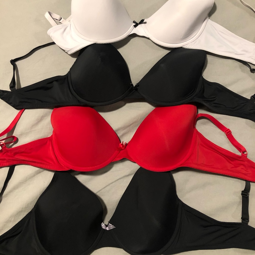 NWOT Ambrielle Bras